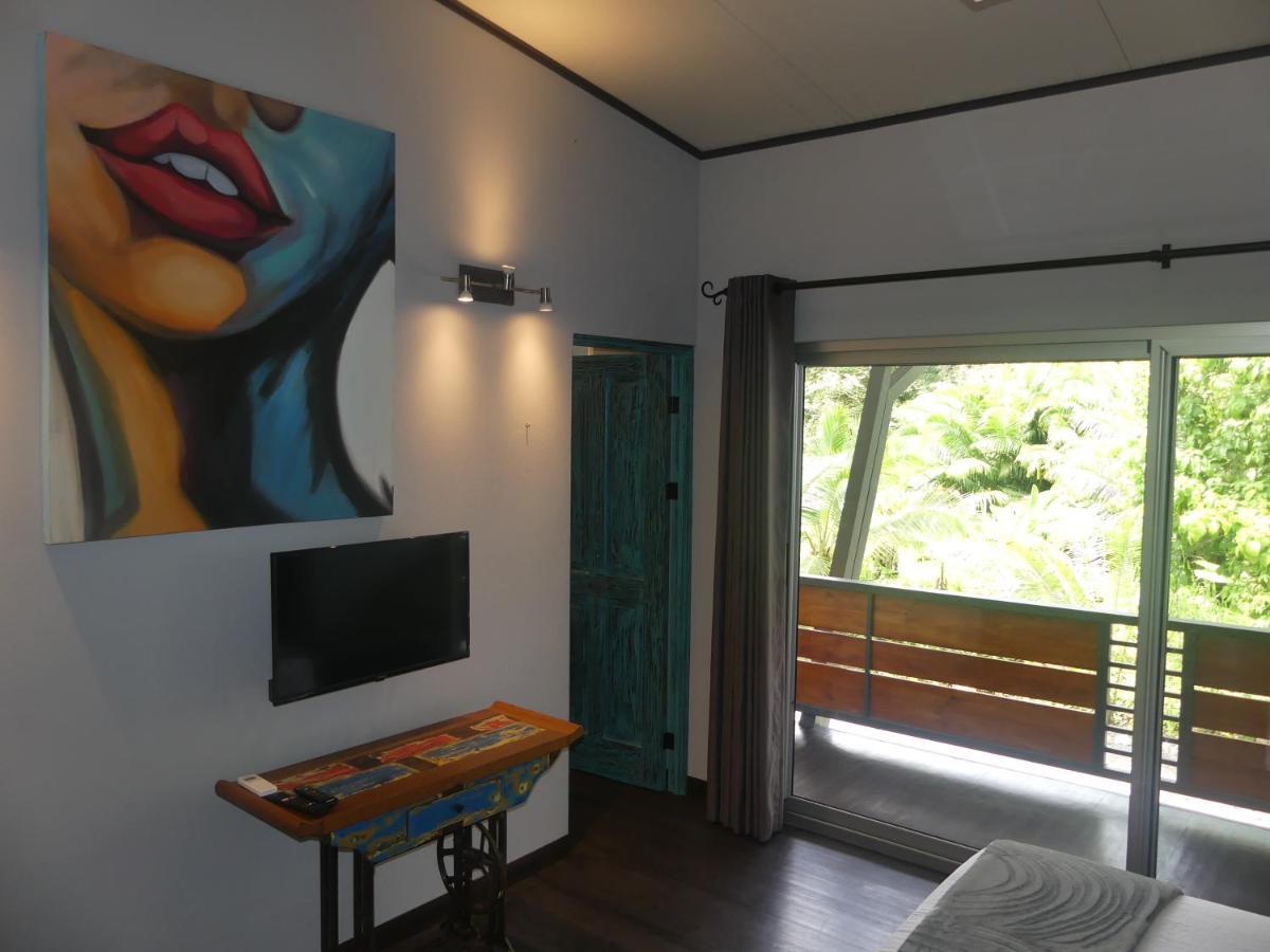 Hotel FAREMITI Uvita Eksteriør bilde